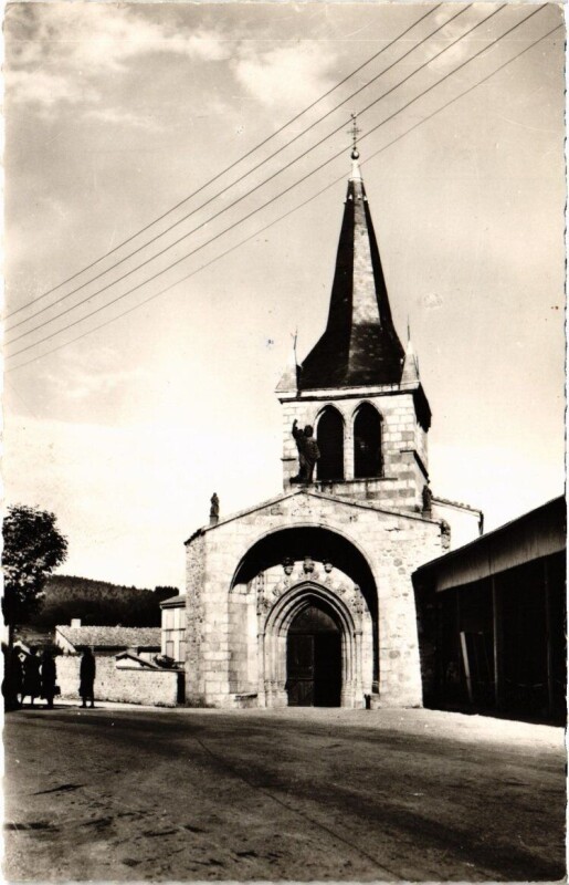 Carte postale ancienne Noiretable - L'Eglise à Noirétable