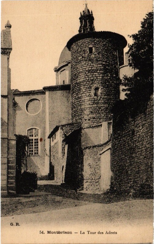 Carte postale ancienne Montbrison - La Tour des Adrets à Montbrison