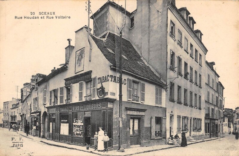 Carte postale ancienne Sceaux Rue Houdan Et Rue Voltaire à Sceaux