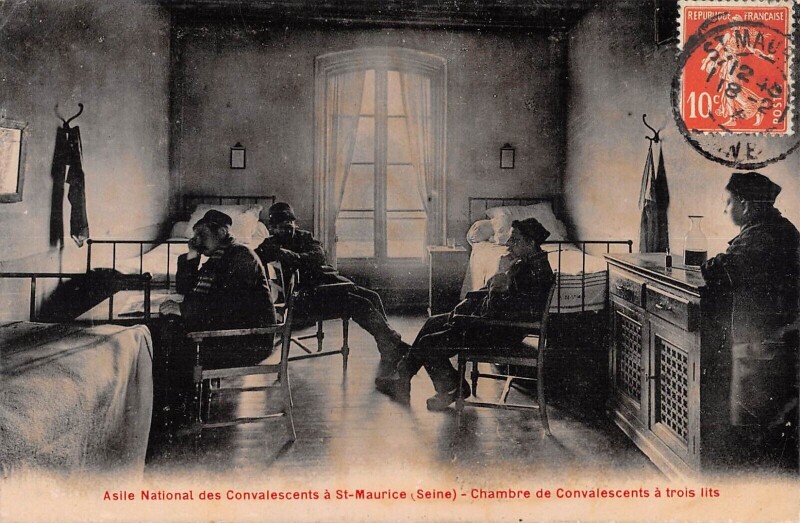 Carte postale ancienne Saint Maurice Asile National Des Convalescents Chambre A Trois Lits à Saint-Maurice
