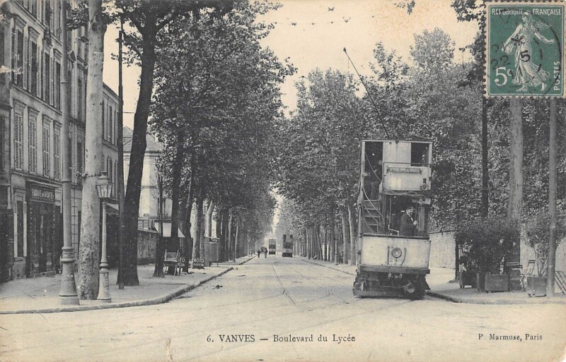 Carte postale ancienne Vanves Boulevard Du Lycee Tramway à Vanves