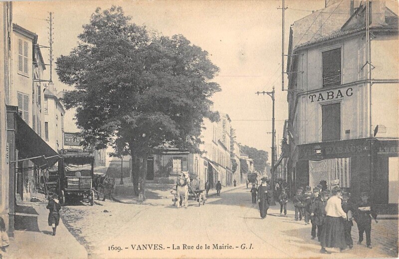 Carte postale ancienne Vanves La Rue De La Mairie à Vanves