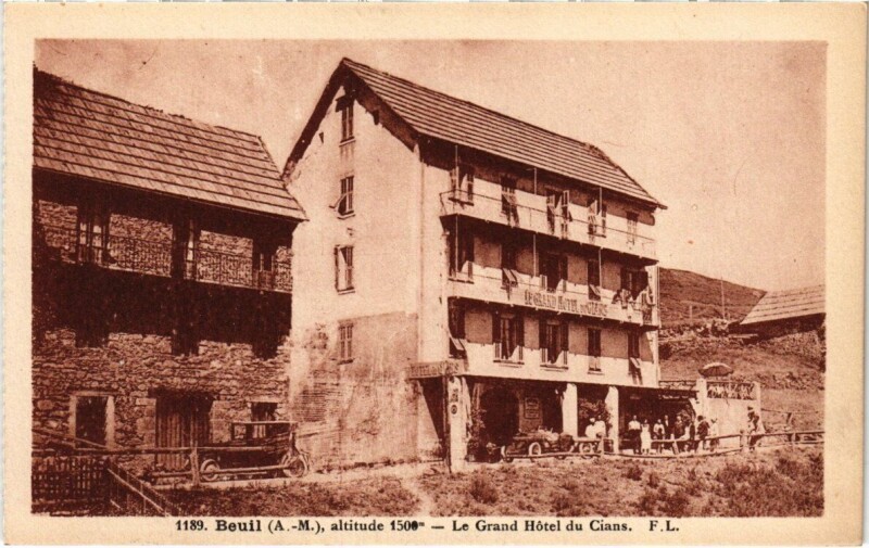 Carte postale ancienne Beuil - Le Grand Hotel du Cians à Beuil
