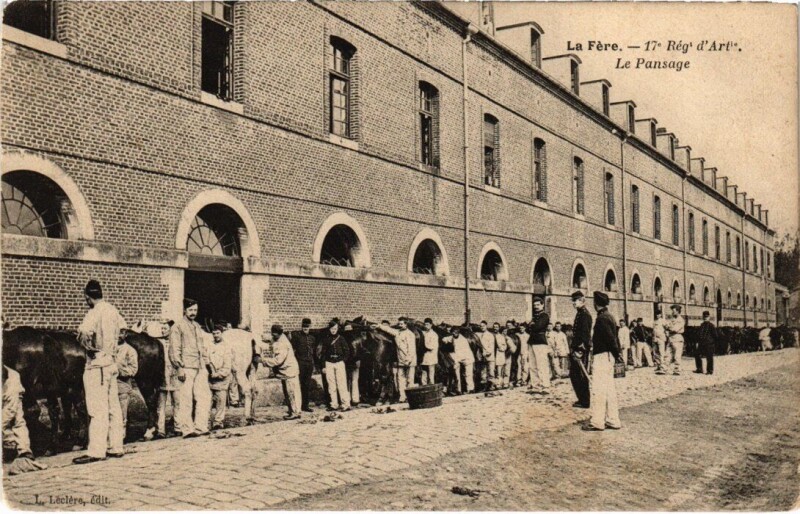 Carte postale ancienne Militaire - La Fere - 17e Rég D'Art