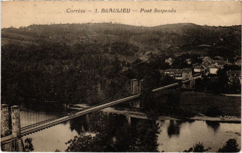 Carte postale ancienne Beaulieu - Pont Suspendu