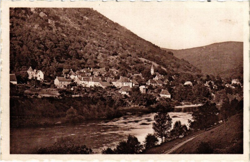 Carte postale ancienne Spontour - Vue Generale prise du Chemin de Valette