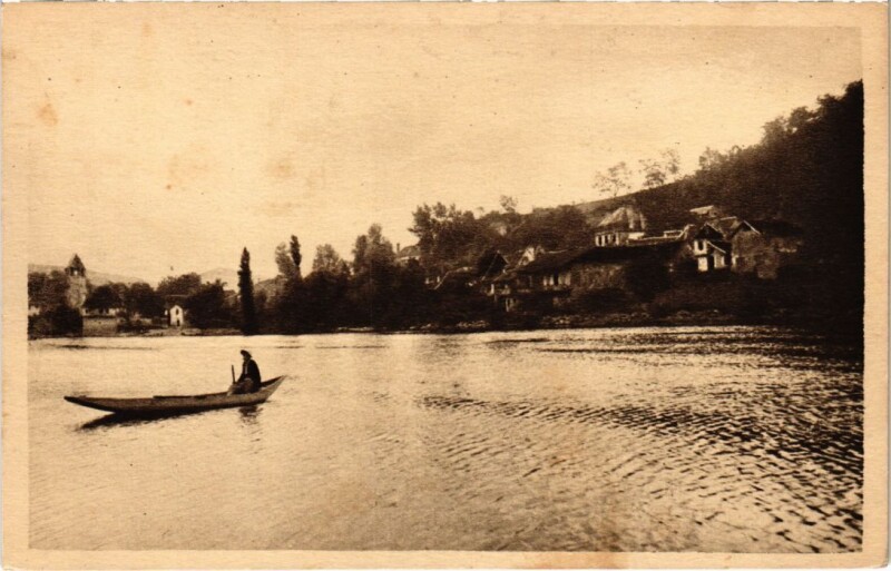 Carte postale ancienne Les Rives de la Dordogne