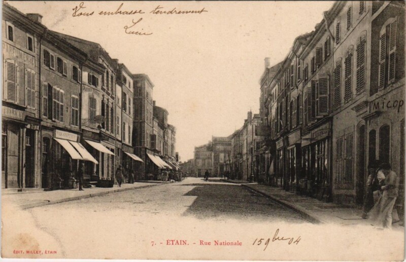 Carte postale ancienne Etain - Rue Nationale à Étain