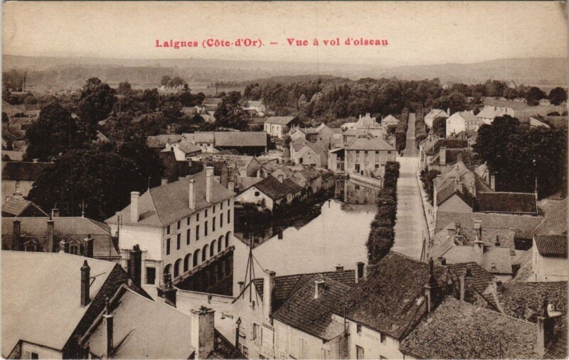 Carte postale ancienne Laignes - Vue a vol d'oiseau à Laignes