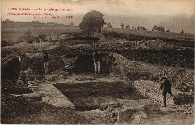 Carte postale ancienne Pro Alesia - Le temple gallo-romain