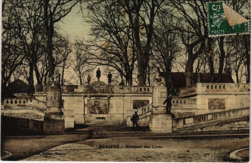 Carte postale ancienne Beaune - Rempart des Lions à Beaune