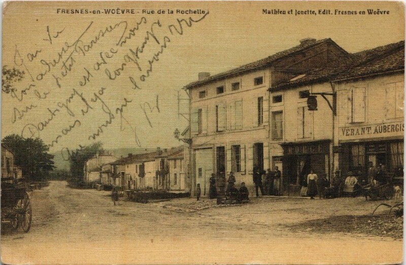 Carte postale ancienne Fresnes-en-Woevre - Rue de la Rochelle à Fresnes-en-Woëvre