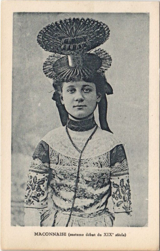 Carte postale ancienne Maconnaise