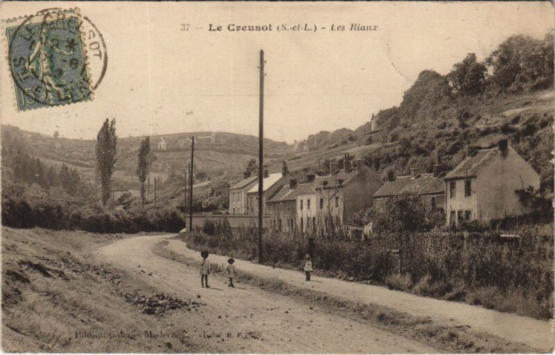 Carte postale ancienne Le Creusot - Les Riaux au Creusot