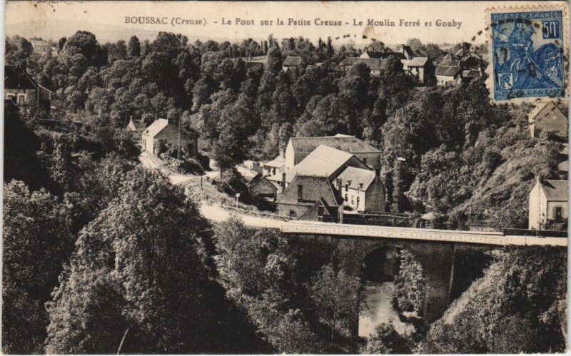 Carte postale ancienne Boussac - Le Pont sur la Petite Creuse - Le Moulin Ferre et Gouby à Boussac