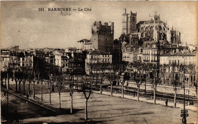 Carte postale ancienne Narbonne La Cite France à Narbonne