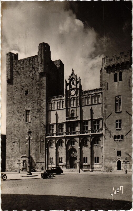 Carte postale ancienne Narbonne Facade de l'Hotel de Ville France à Narbonne
