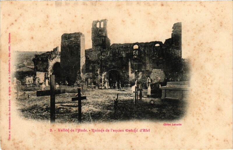 Carte postale ancienne Valle de l'Aude Ruines de l'ancien Eveche d'Alet France