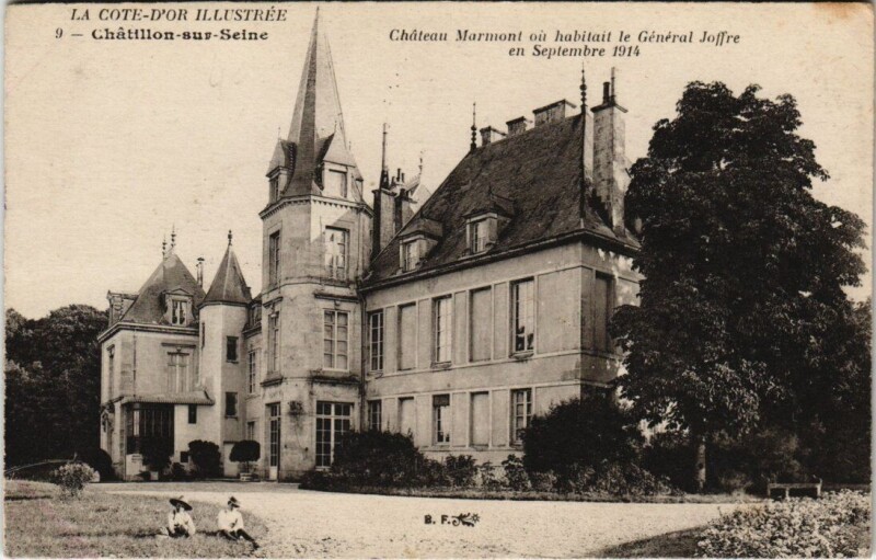 Carte postale ancienne Chatillon-sur-Seine - Chateau Mormant à Châtillon-sur-Seine