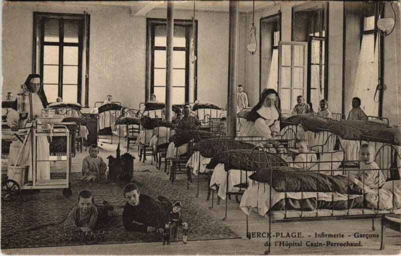 Carte postale ancienne Berck-Plage - Infirmerie garcons L'Hopital Cazin-Perrochaud à Berck