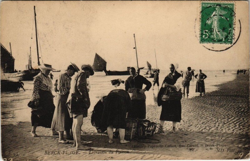 Carte postale ancienne Berck-Plage - Livraison du poisson à Berck