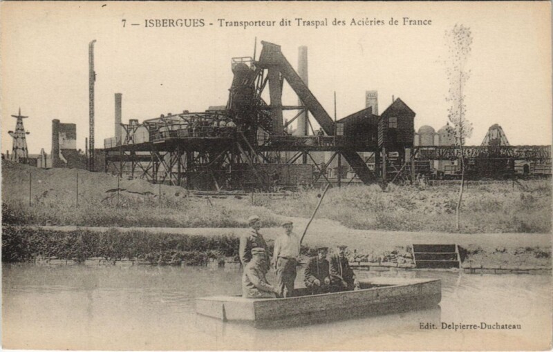 Carte postale ancienne Isbergues-Transporteur dit Traspal des Aciéries de France à Isbergues