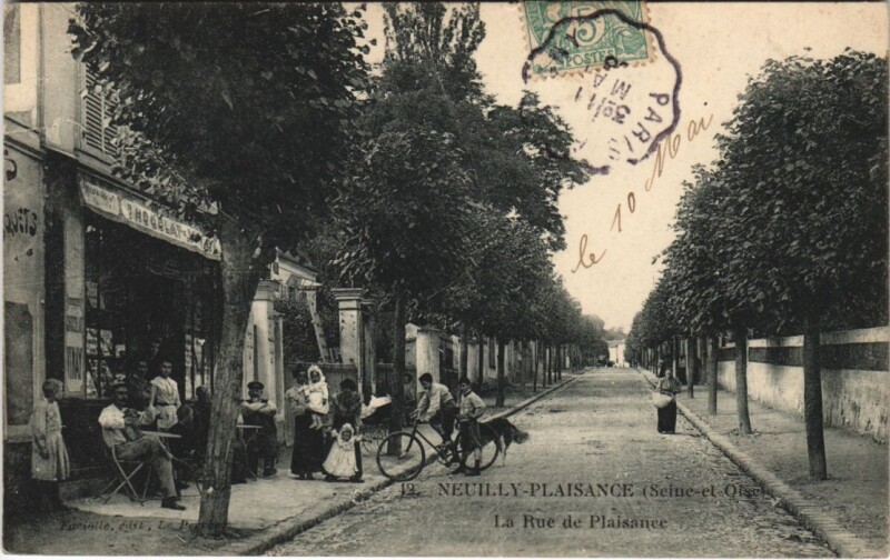 Carte postale ancienne La Rue de Plaisance à Neuilly-Plaisance
