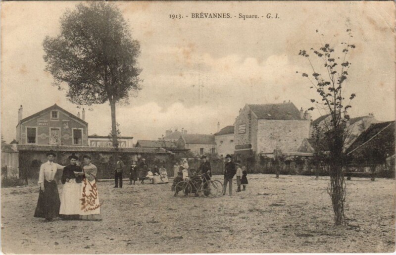 Carte postale ancienne Brévannes - Square