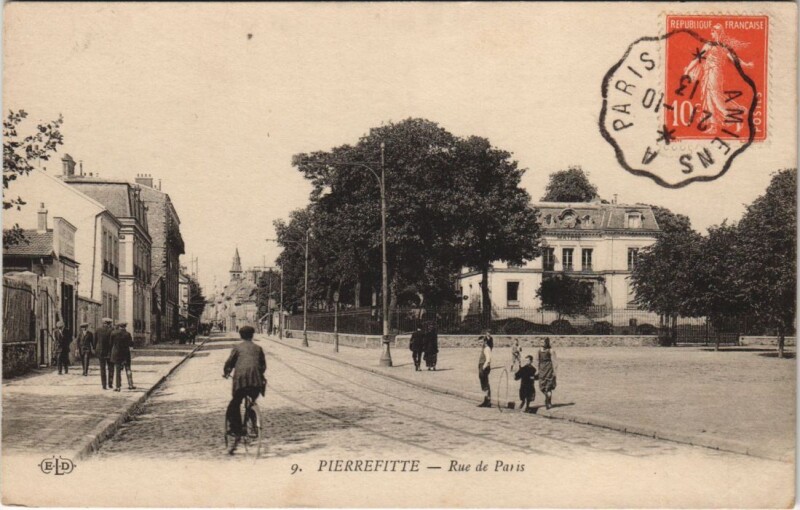 Carte postale ancienne Pierrefitte - Rue de Paris