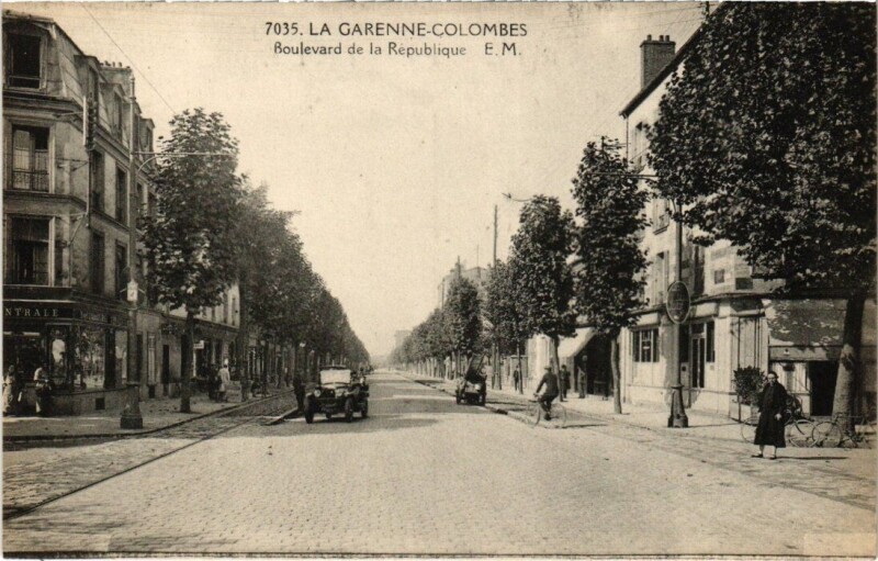 Carte postale ancienne La Garenne-Colombes - Boulevard de la République à La Garenne-Colombes