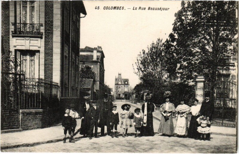 Carte postale ancienne Colombes - La Rue Beauséjour à Colombes
