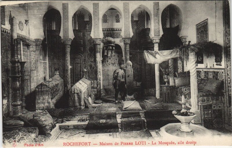 Carte postale ancienne Rochefort-Maison de Pierre Loti-La Mosquée aile droite à Rochefort