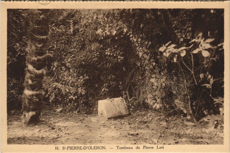 Carte postale ancienne Saint-Pierre-D'Oleron-Tombeau de Pierre Loti