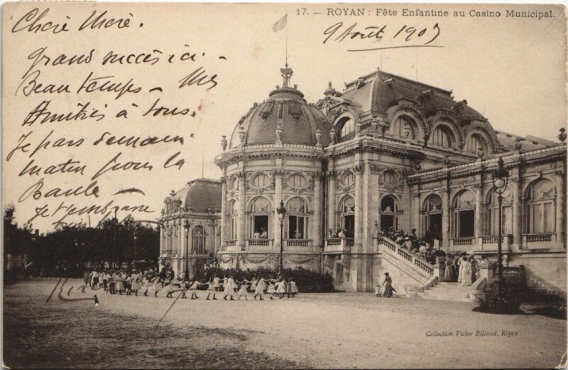 Carte postale ancienne Royan-Fete Enfantine au Casino Municipal à Royan