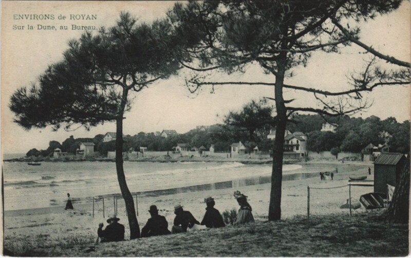 Carte postale ancienne Environs de Royan-Sur la Dune au Bureau à Royan