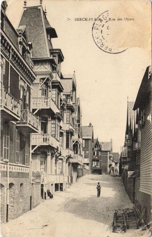 Carte postale ancienne Berck-Plage-Rue des Oyats à Berck