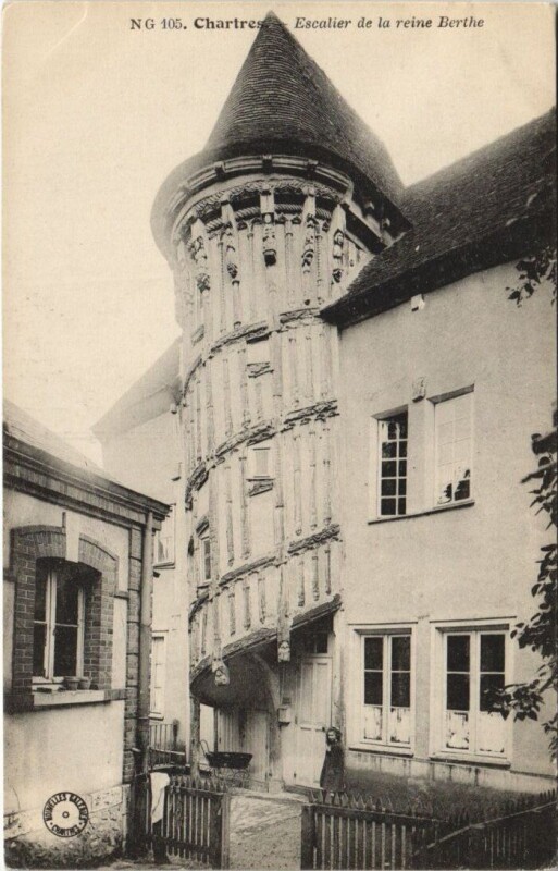 Carte postale ancienne Chartres-Escalier de la Reine Berthe à Chartres