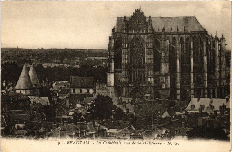 Carte postale ancienne Beauvais La Cathedrale, vue de St.Etienne France à Beauvais