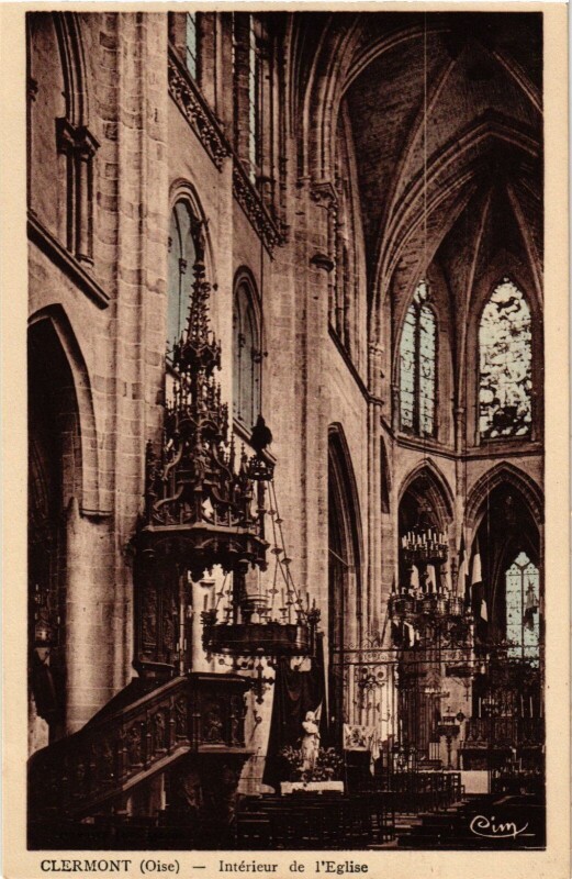 Carte postale ancienne Clermont Interieur de l'Eglise France à Clermont