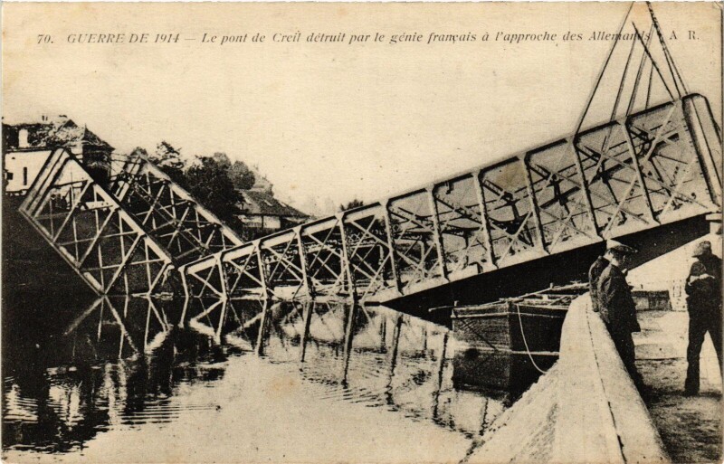 Carte postale ancienne Le pont de Creil detruit par le genie francais France à Creil