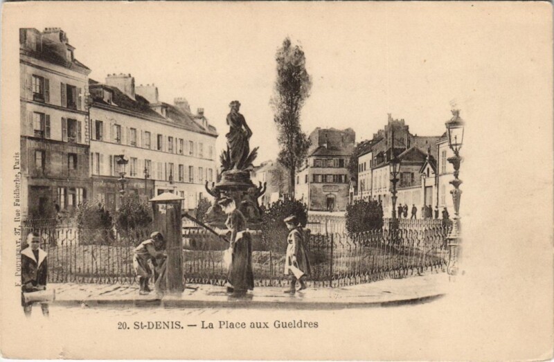 Carte postale ancienne Saint-Denis - La Place aux Gueldres à Saint-Denis