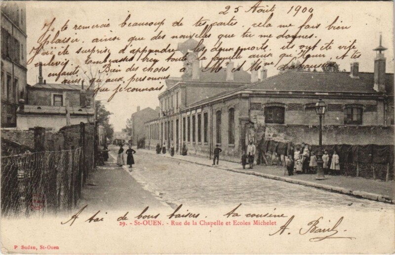 Carte postale ancienne Rue de la Chapelle et Ecoles Michelet à Saint-Ouen-sur-Seine