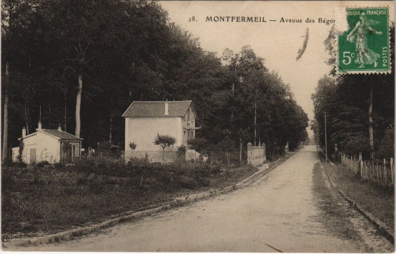 Carte postale ancienne Montfermeil - Avenue des Bégon à Montfermeil