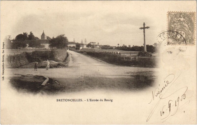 Carte postale ancienne Bretoncelles - L'Entrée du Bourg