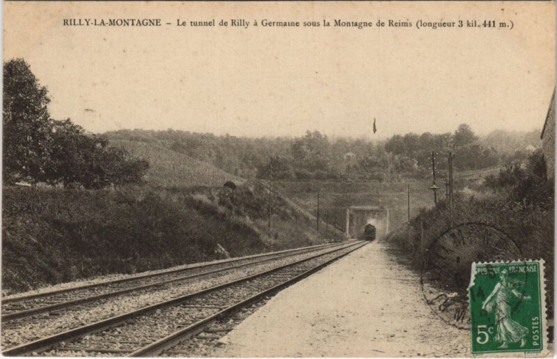 Carte postale ancienne Rilly-la-Montagne - Le tunnel de Rilly a Germaine sous la Montagne à Rilly-la-Montagne