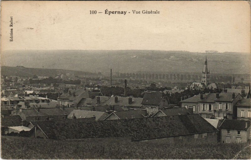 Carte postale ancienne Epernay - Vue générale à Épernay
