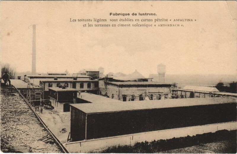 Carte postale ancienne Fabrique de lustrine-Les toitures légéres sont établies en carton