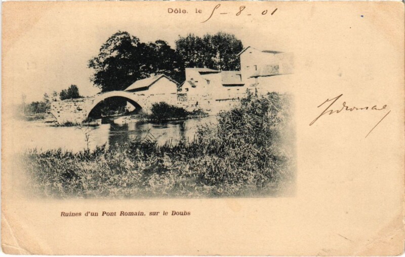 Carte postale ancienne Dole- Ruines d'un Pont Romain sur le Doubs France à Romain