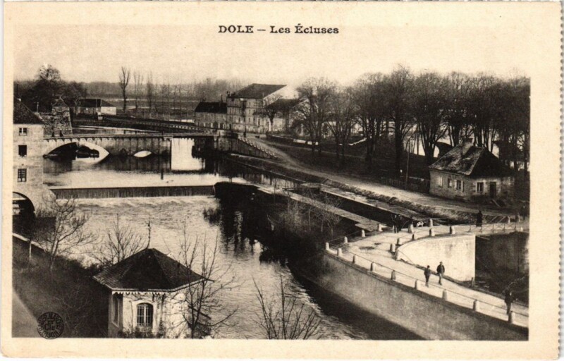 Carte postale ancienne Dole- Les Ecluses France