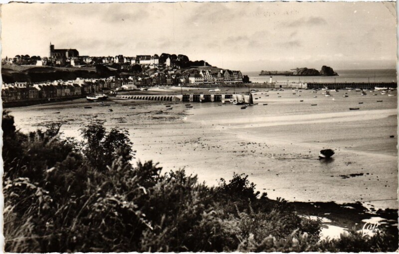 Carte postale ancienne Cancale Vue Generale France à Cancale